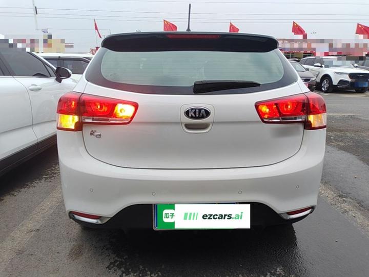 K2 2015 Hatchback 1.4L AT GLS photo 5