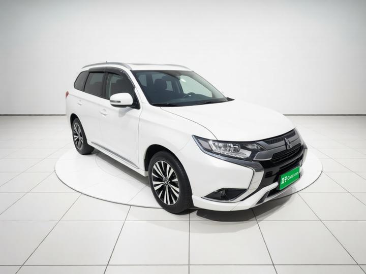Outlander 2021 Facelift 2.0L RWD Enjoy 5-Seater photo 3