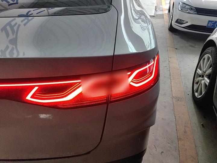 Qin L 2024 DM-i 80KM Leading photo 7