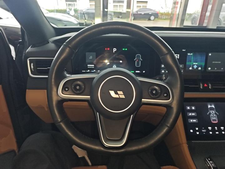 Li Auto ONE 2020 EREV 6-Seater photo 6