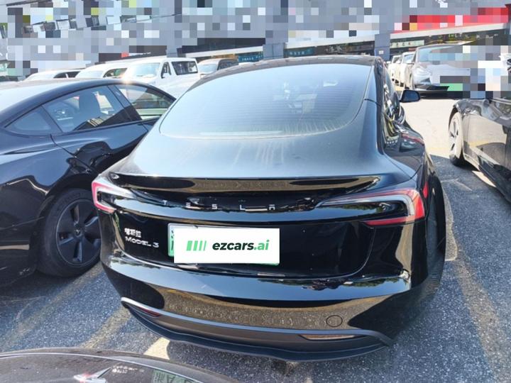 Model 3 2023 RWD photo 5