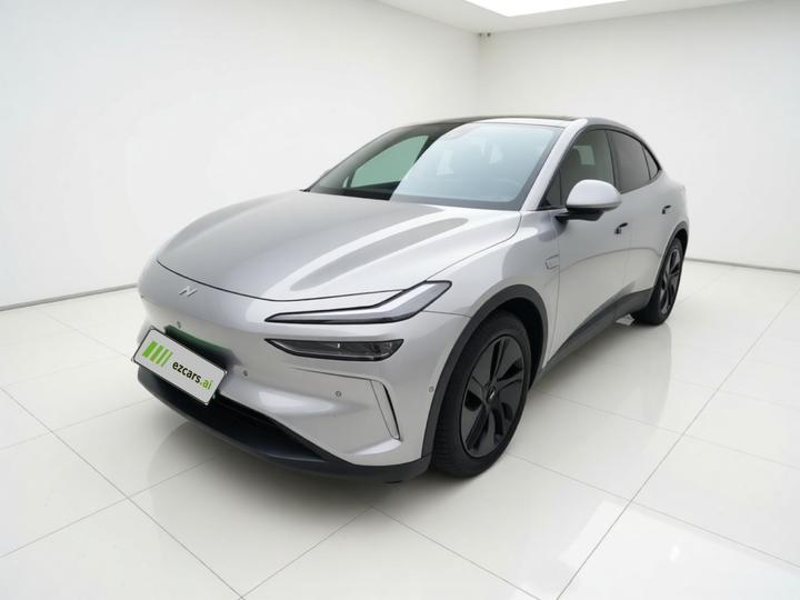 L60 2025 60kWh RWD