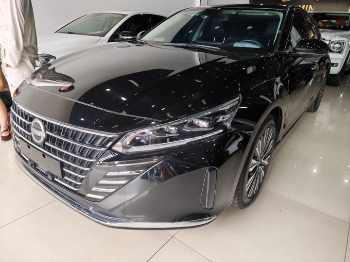 Teana 2022 2.0L XL-TLS Enjoy