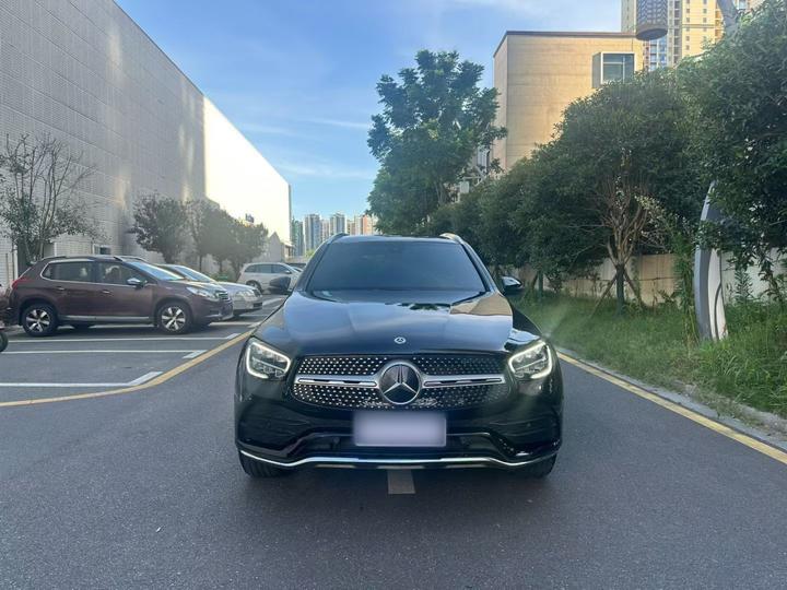 GLC 2022 Facelift GLC 260 L 4MATIC Luxury photo 2