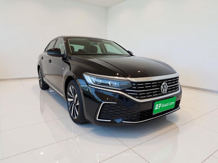 Passat 2022 330TSI Luxury photo 3