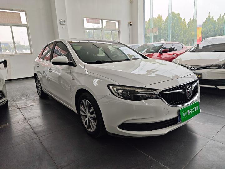 Excelle 2019 18T AT Elite China VI photo 3