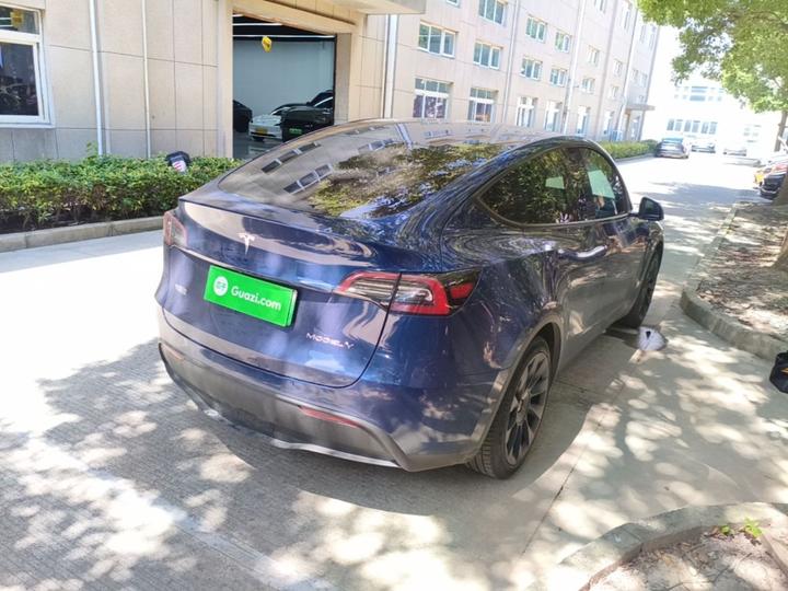 Model Y 2022 Facelift RWD photo 4