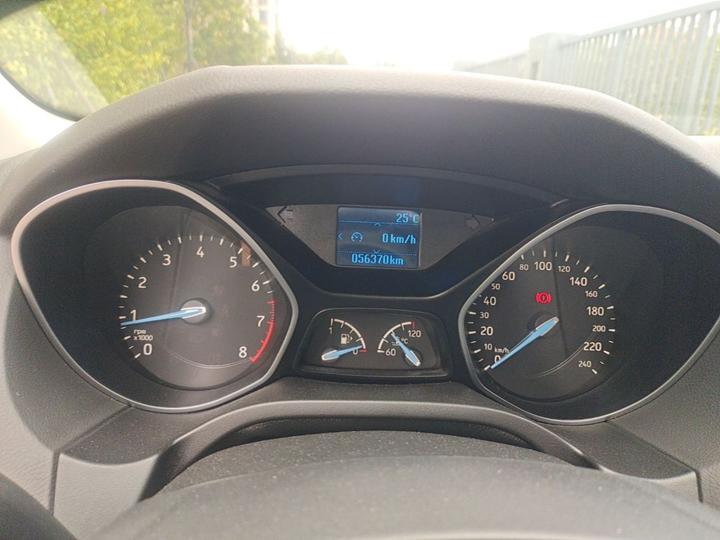 Focus 2015 Sedan EcoBoost 125 MT photo 7