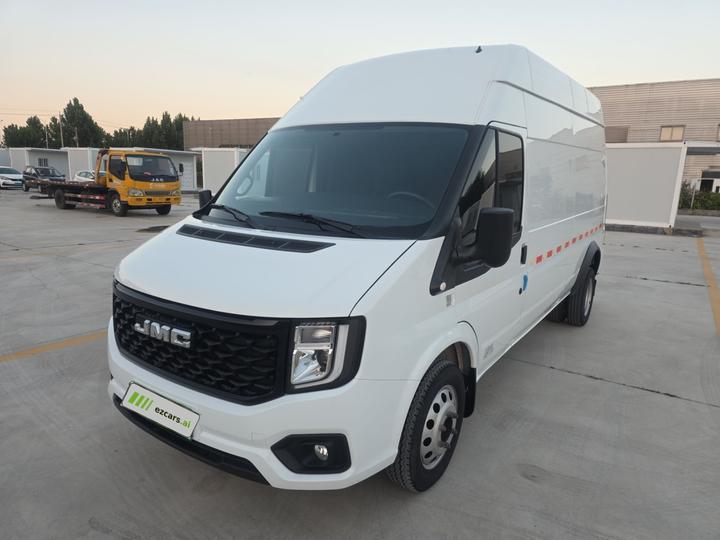 2022 2.0T MT Van Long Wheelbase High Roof 3-Seater