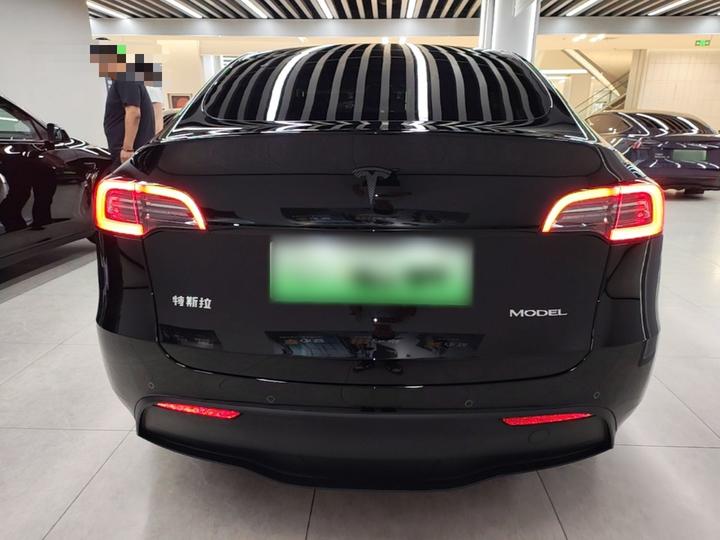 Model Y 2022 Facelift RWD photo 3