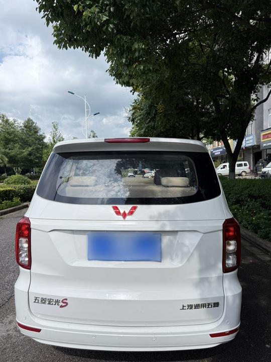 Wuling Hongguang 2021 1.5L S Standard LAR photo 2