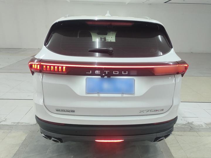X70 PLUS 2022 1.5T CVT 5-Seater photo 3