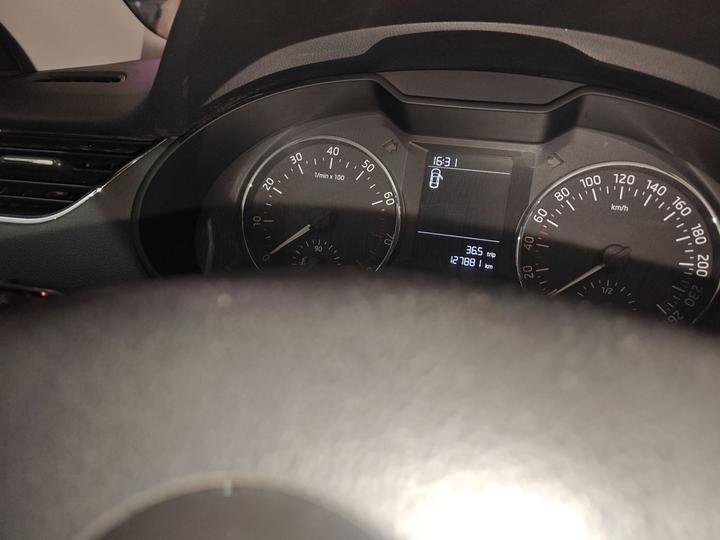 Octavia 2016 1.6L AT photo 8