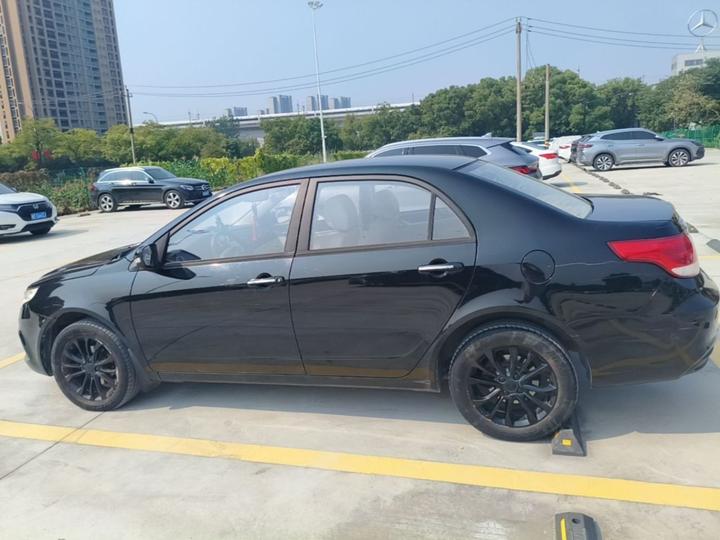 Vision 2015 1.5L MT photo 4