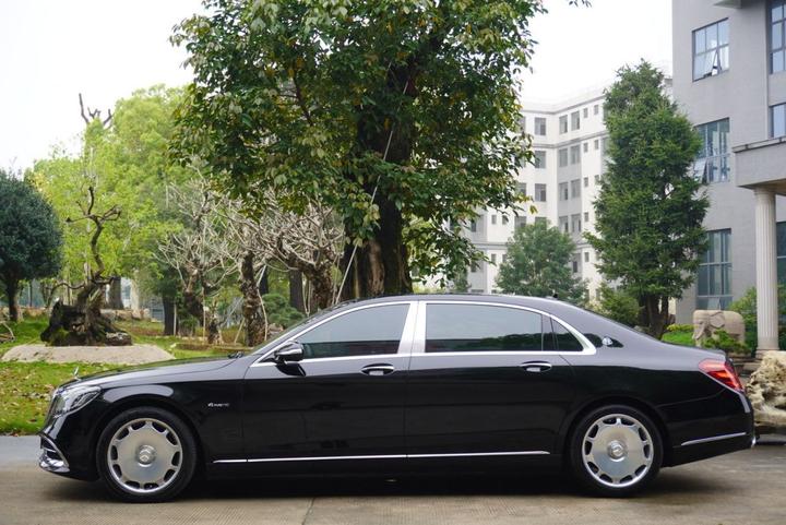 Maybach S-Class 2018 S 450 4MATIC photo 4