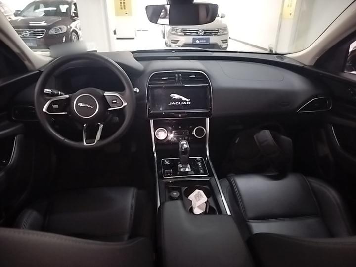 XEL 2020 2.0T 250PS SE Tech photo 5