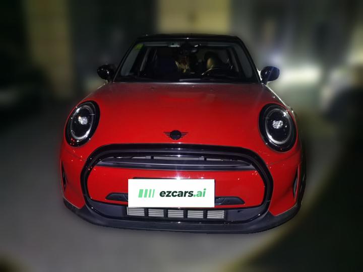 2022 1.5T COOPER 5-Door photo 2