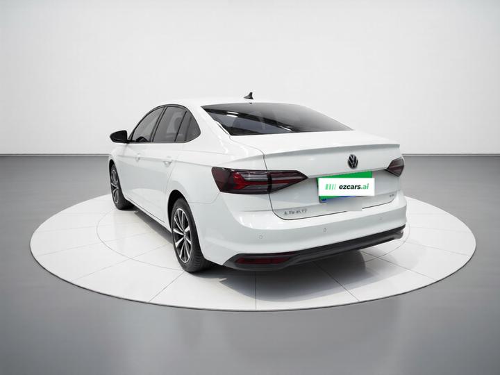 Lavida 2023 1.5L AT photo 4