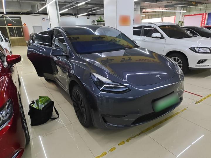Model Y 2023 RWD photo 3