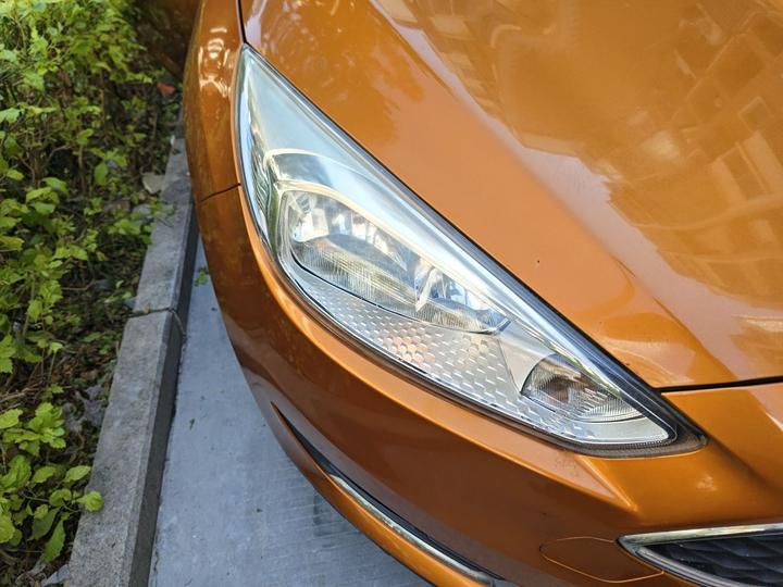 Focus 2015 Hatchback EcoBoost 125 MT photo 7