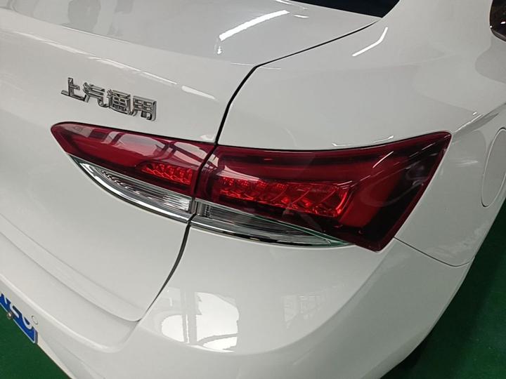Excelle 2019 18T AT Elite China VI photo 7
