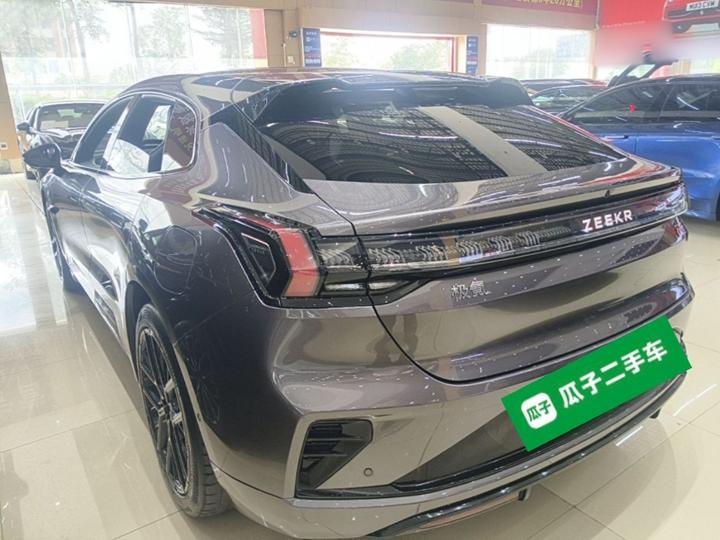 001 2026 95 AWD Max photo 4