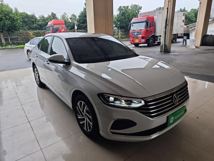Lavida 2024 1.5L AT photo 3