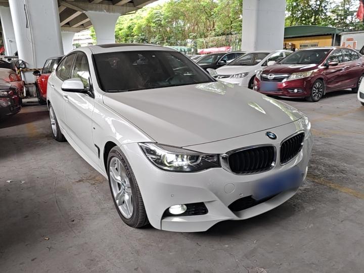 3 SeriesGT 2019 320i M Sport Package photo 3
