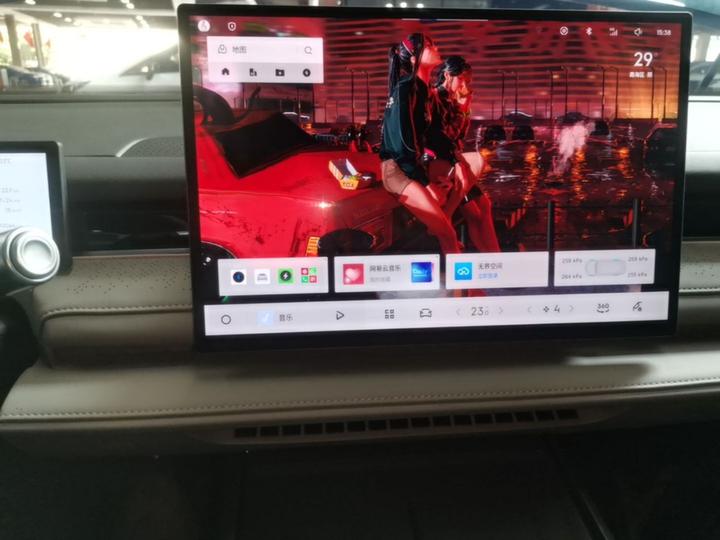 Galaxy Starlight 8 2025 130km EM-i Exclusive photo 8