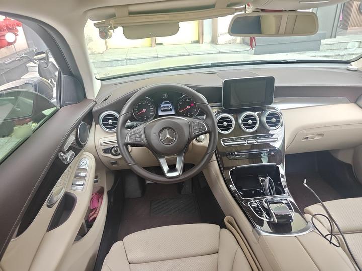 GLC 2016 GLC 260 4MATIC Dynamic photo 3