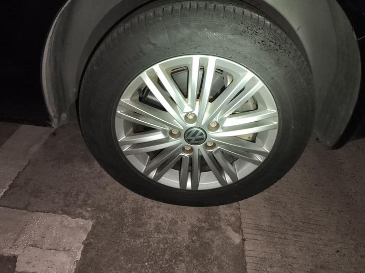 2014 2.0TSI AWD Comfort photo 8