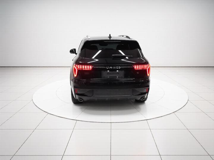 01 2021 2.0TD RWD Pro photo 5