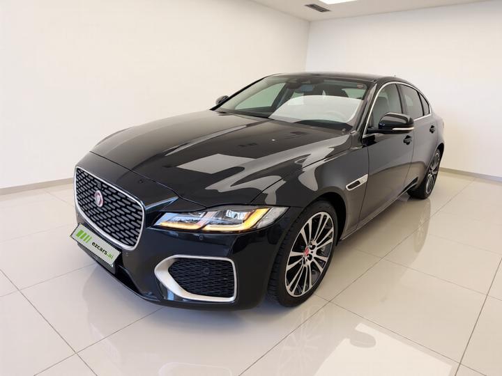 XFL 2024 2.0T P250 RWD Exclusive Luxury