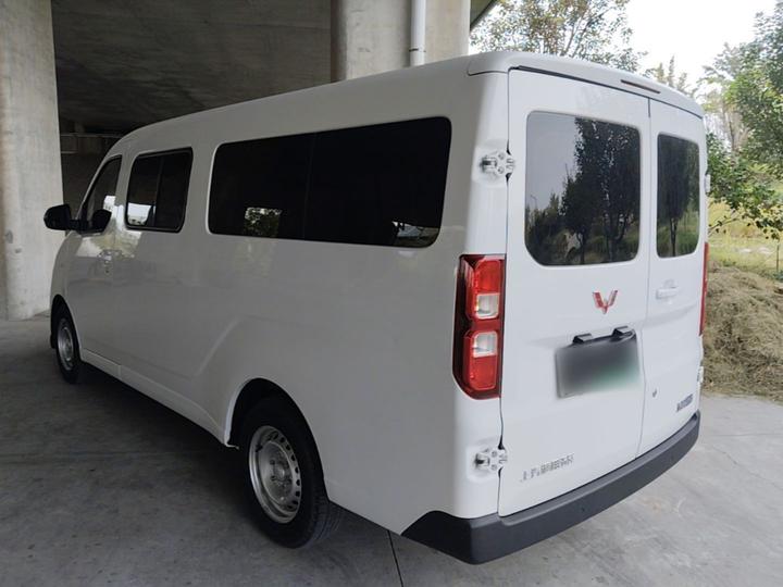 Wuling 2024 300km Comfort Bus 75kW photo 4