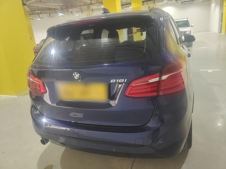 2 Series Wagon 2016 218i Sport Design Package photo 5