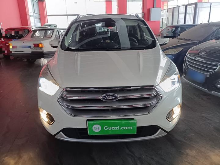 Kuga 2017 EcoBoost 180 RWD photo 2