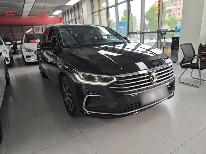 Lavida 2023 1.5L AT photo 3