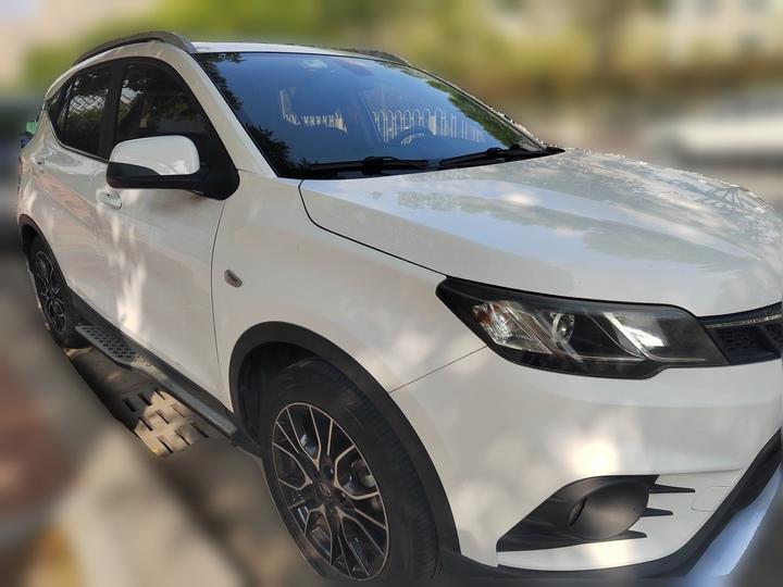 DX3 2016 1.5T CVT Flagship photo 3