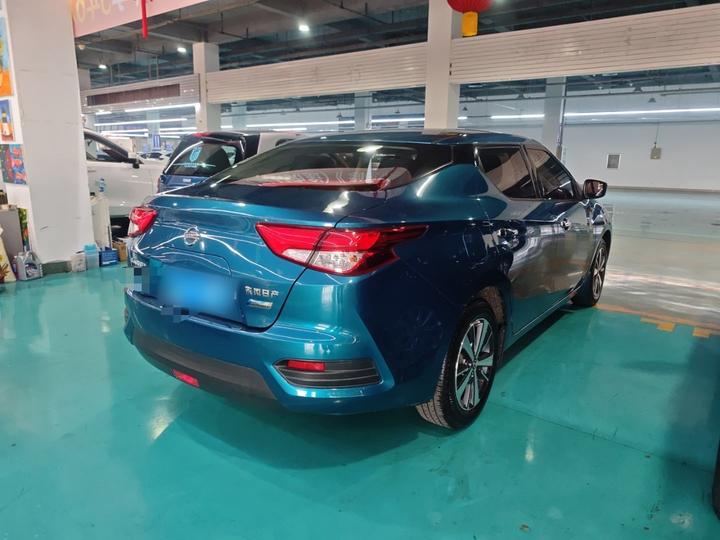 2016 1.6L CVT photo 5