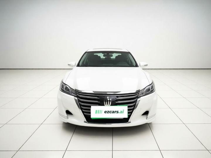 Crown 2015 2.5L Fashion photo 2
