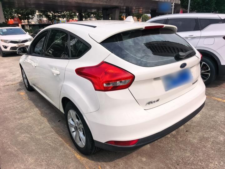 Focus 2017 Hatchback 1.6L AT Comfort photo 4