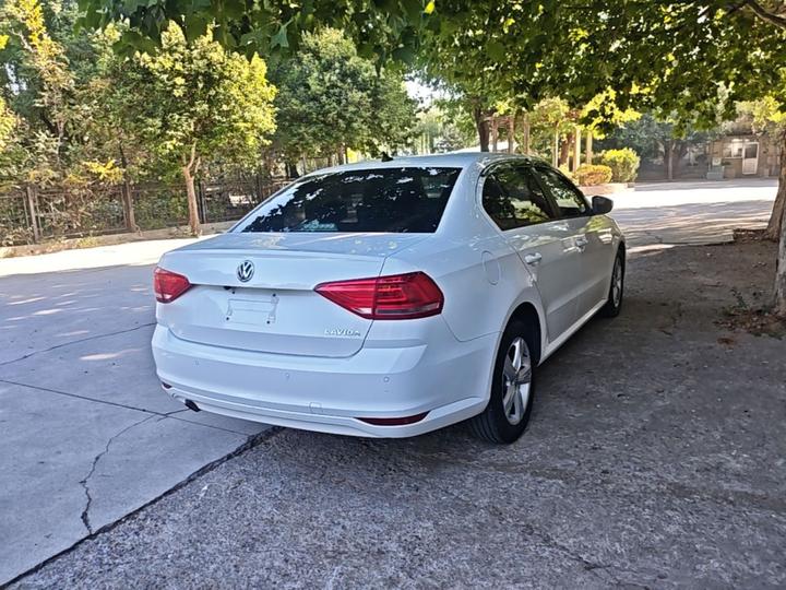 Lavida 2017 1.6L AT photo 4