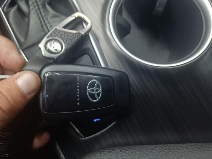 Camry 2023 2.0G Luxury photo 8