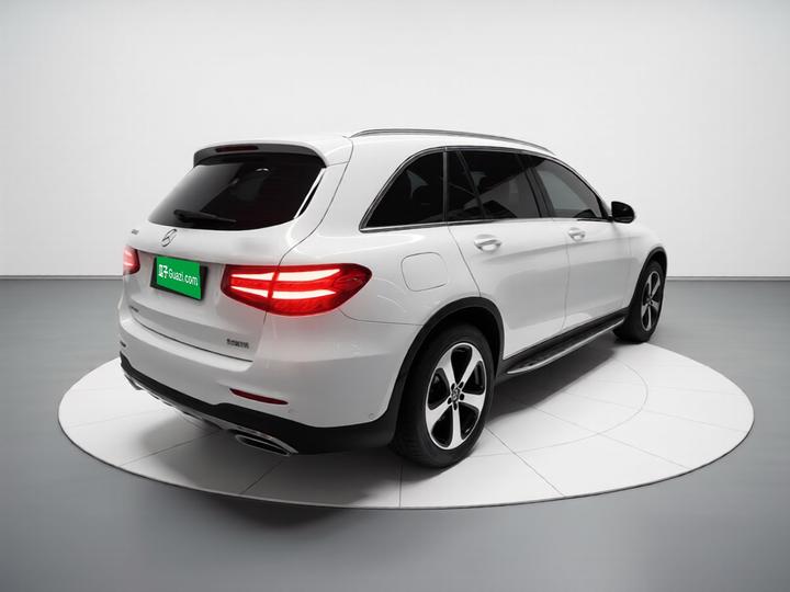GLC 2017 GLC 300 4MATIC Dynamic photo 4