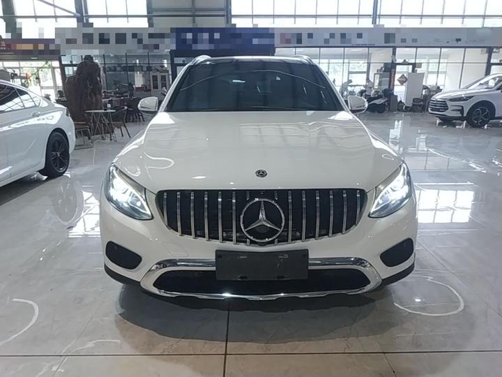 GLC 2018 GLC 200 4MATIC photo 2