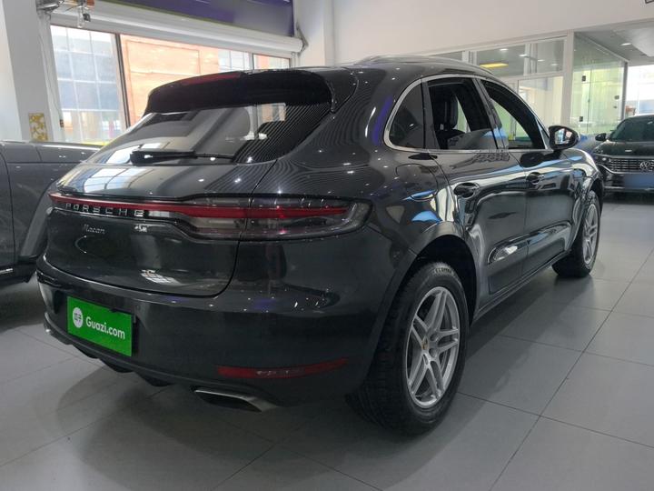 2018 Macan 2.0T photo 4