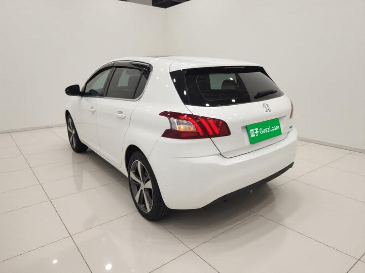 308S 2015 1.2T AT photo 4