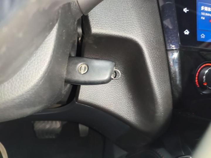 Qashqai 2019 2.0L CVT Smart photo 8