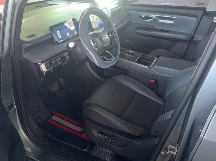 AION Y 2022 Plus 70 Executive photo 8