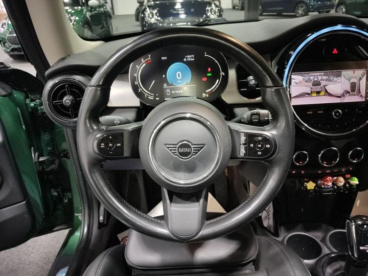 2022 1.5T COOPER photo 6